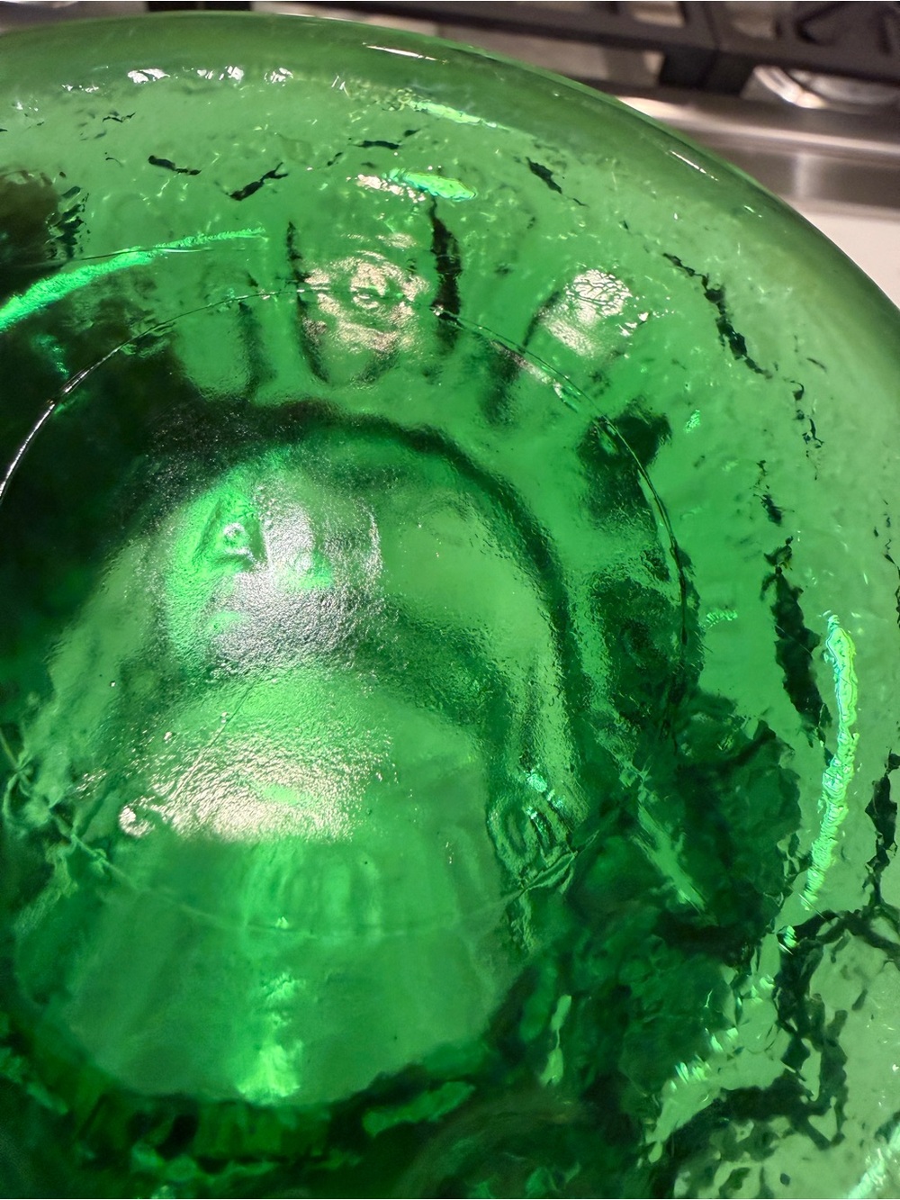 Emerald Green Textured Art Glass Pedestal Vase Heavy Pressed Glass– 10” Tall VTG - Picture 7 of 11